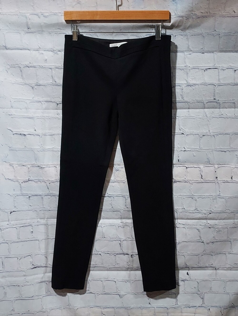 Diane Von Furstenberg Size 6 Ponte Black Pants Side Zip Career Office Business - Picture 1 of 16